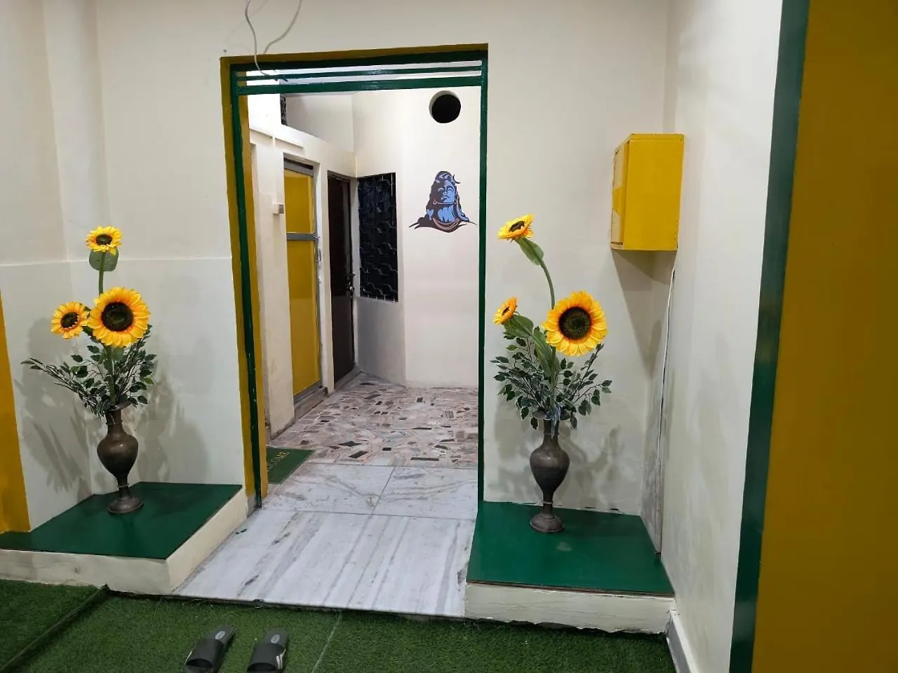 ורנאסי Hotel Kashi Paradise 300 Mtr Walking From Kashi Vishwanath Temple